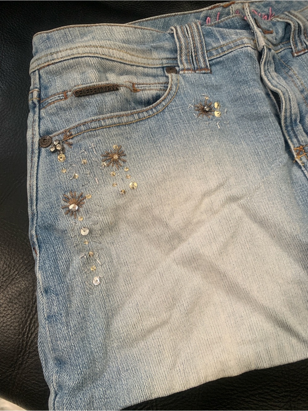Jeans Subcategory - Picture 3 of 9